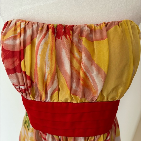 BCBG Silk Yellow Red Floral Strapless Mini Dress Size 12 - Picture 4 of 16